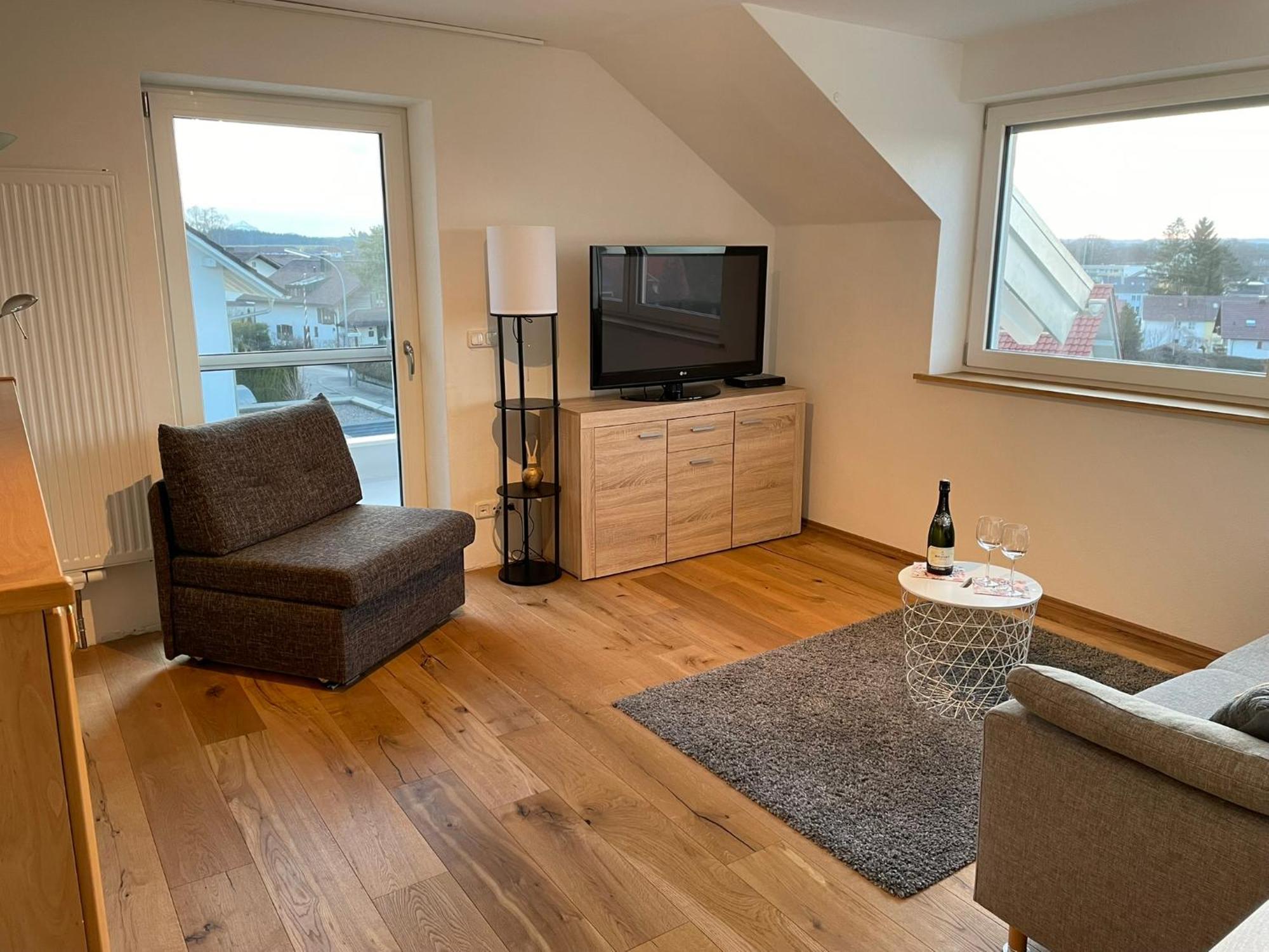 Mit Ausblick Im Allgaeu Mit 2 Schlafzimmern Apartment *